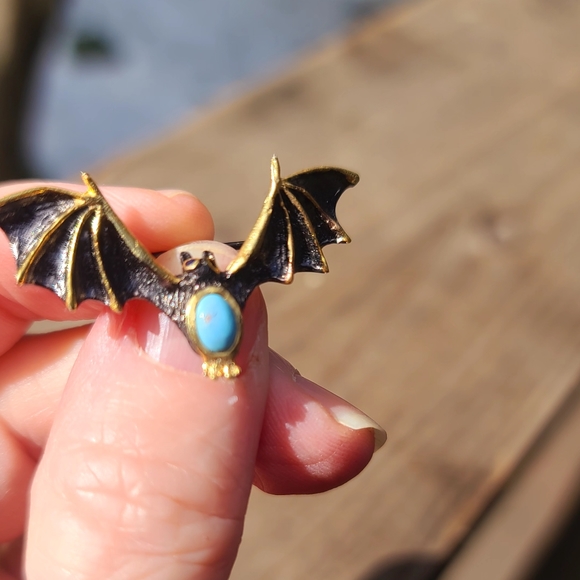 Turquoise & Sapphire Sterling rhodium &gold bat brooch by Avelon - Picture 7 of 8